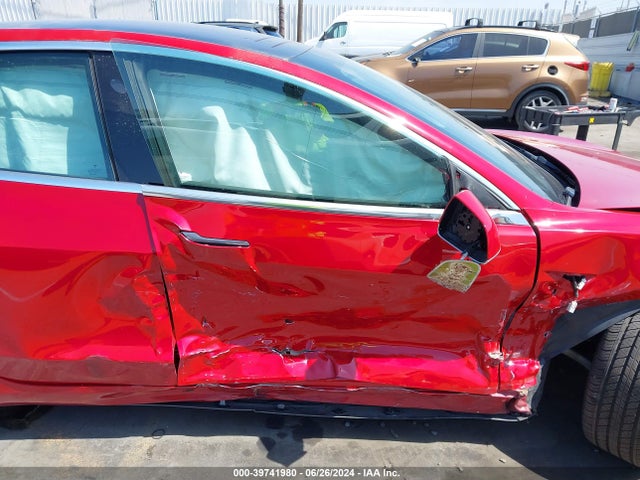Tesla Model 3 Long Range/performance 2019 5YJ3E1EB2KF391865 Image 19