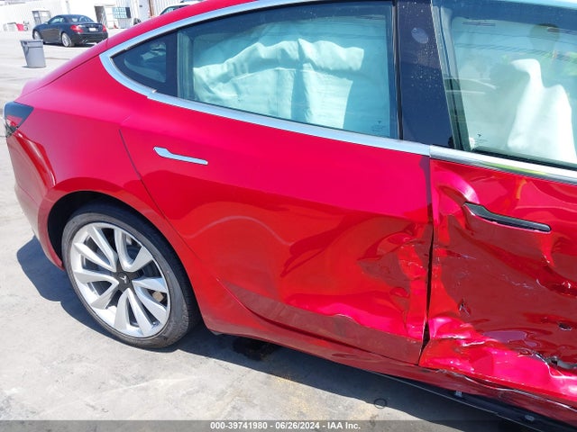 Tesla Model 3 Long Range/performance 2019 5YJ3E1EB2KF391865 Image 21