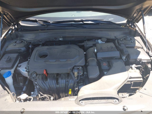 KIA Optima Lx 2018 5XXGT4L32JG179306 Image 10