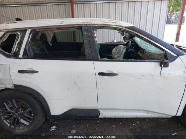 5N1BT3AA0RC703548 Nissan Rogue S Fwd