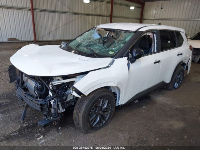 5N1BT3AA0RC703548 Nissan Rogue S Fwd