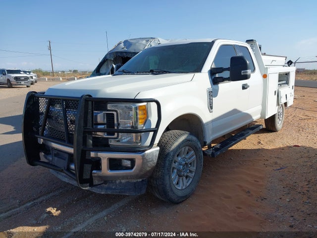 Ford F-350 Xlt 2019 1FD7X3B65KEF58988 Image 2