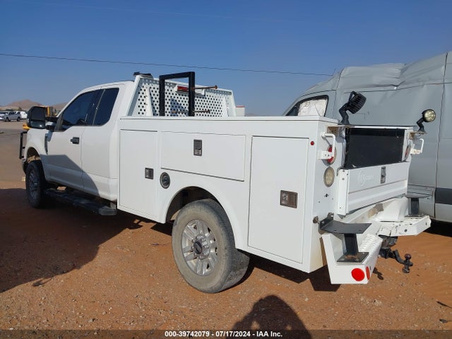 Ford F-350 Xlt 2019 1FD7X3B65KEF58988 Image 3