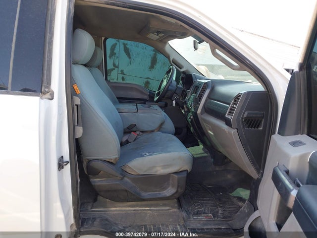 Ford F-350 Xlt 2019 1FD7X3B65KEF58988 Image 5