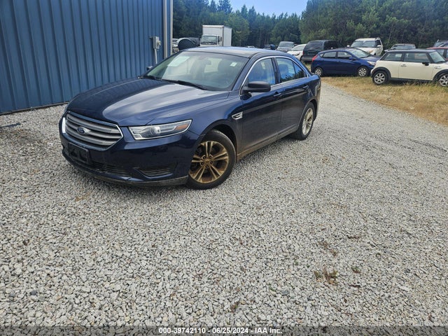 Ford TAURUS SE 2017 1FAHP2D83HG113329 Image 2
