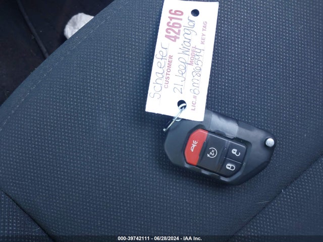 1C4HJXDN1MW526610 Jeep Wrangler Unlimited Sport S 4x4