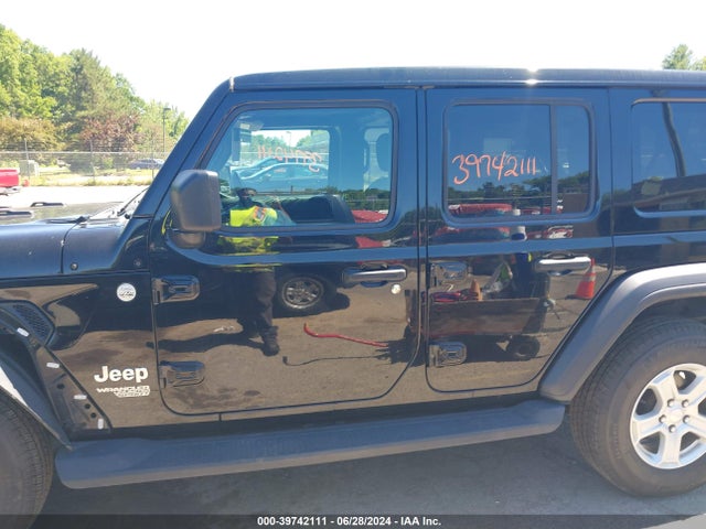 1C4HJXDN1MW526610 Jeep Wrangler Unlimited Sport S 4x4