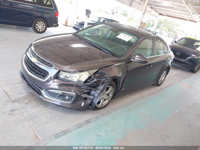 Chevrolet Cruze 1lt Auto 2015 1G1PC5SB3F7189835 Image 2