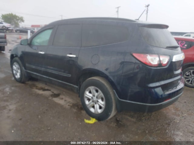 Chevrolet Traverse Ls 2015 1GNKRFED2FJ272198 Image 3