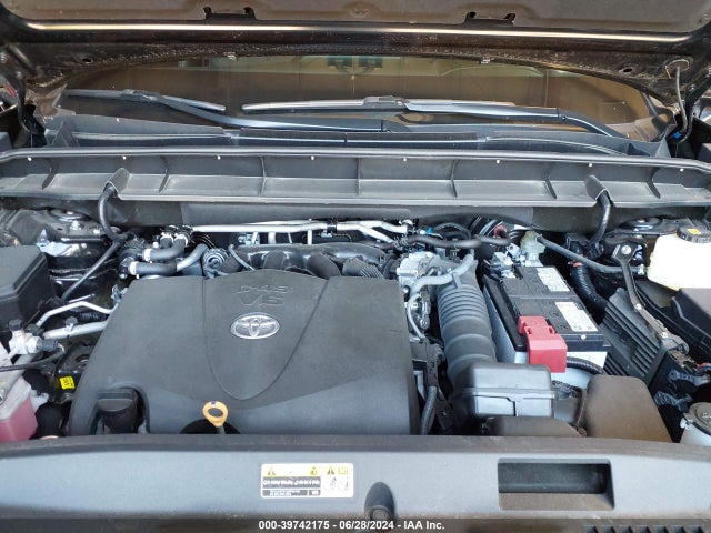 Toyota Highlander Le 2022 5TDBZRBH0NS572356 Image 10