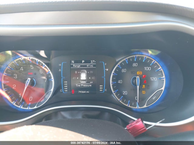2C4RC1BG8HR796013 Chrysler Pacifica Touring Plus