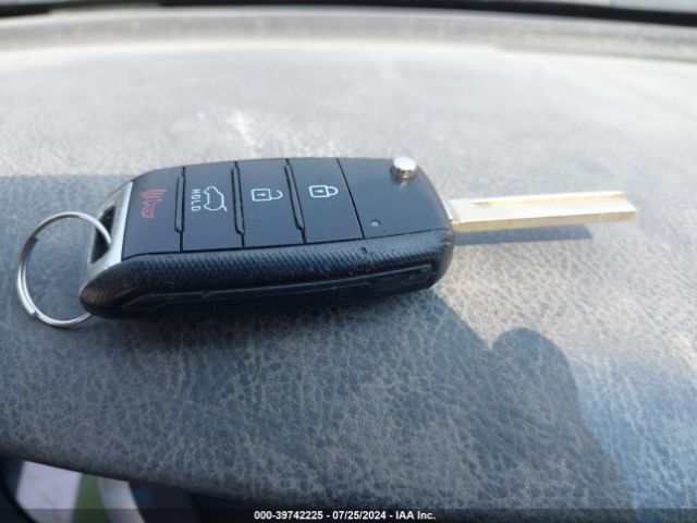 5XYPG4A39GG140837 KIA Sorento 2.4l Lx