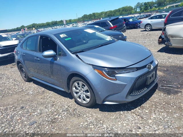 Toyota COROLLA LE 2022 JTDEPMAEXN3029627 головне зображення