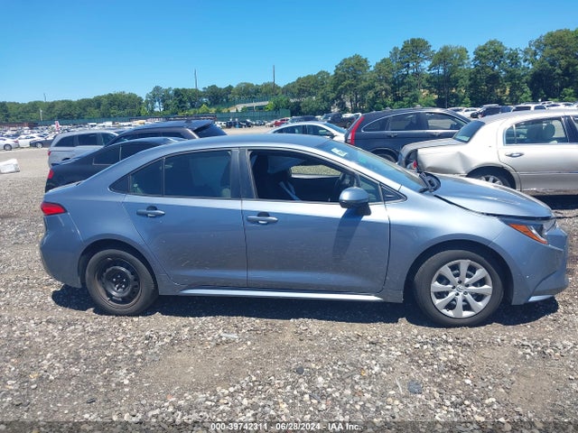 Toyota COROLLA LE 2022 JTDEPMAEXN3029627 Image 13
