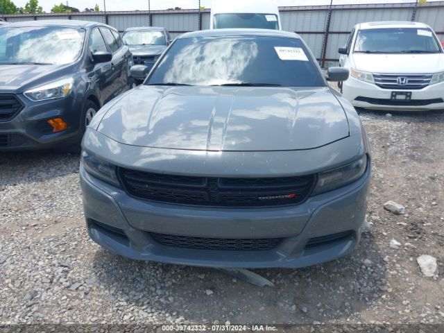 2C3CDXBG8JH180236 Dodge Charger Sxt Rwd
