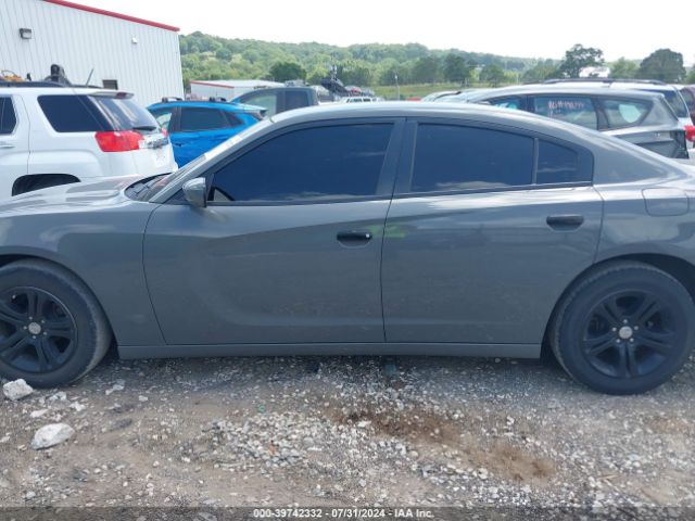 2C3CDXBG8JH180236 Dodge Charger Sxt Rwd