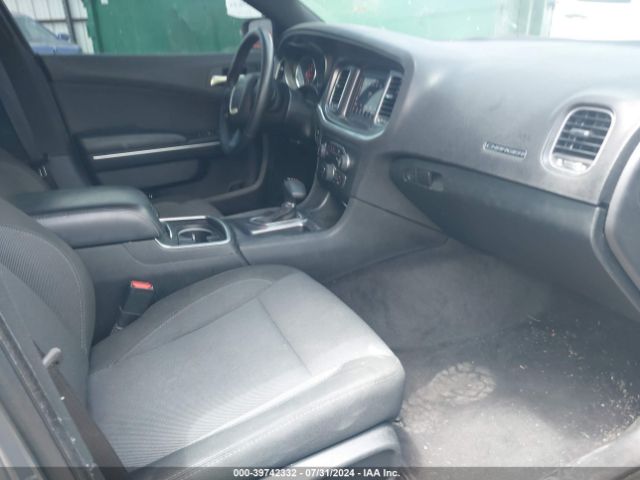 2C3CDXBG8JH180236 Dodge Charger Sxt Rwd