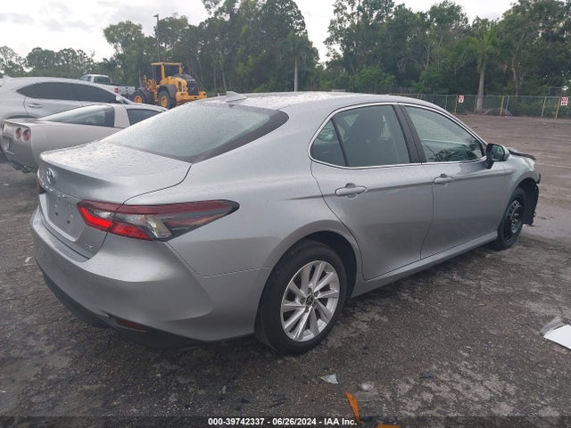 Toyota CAMRY LE 2024 4T1C11AK8RU867017 Image 4