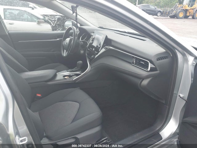 Toyota CAMRY LE 2024 4T1C11AK8RU867017 Image 5