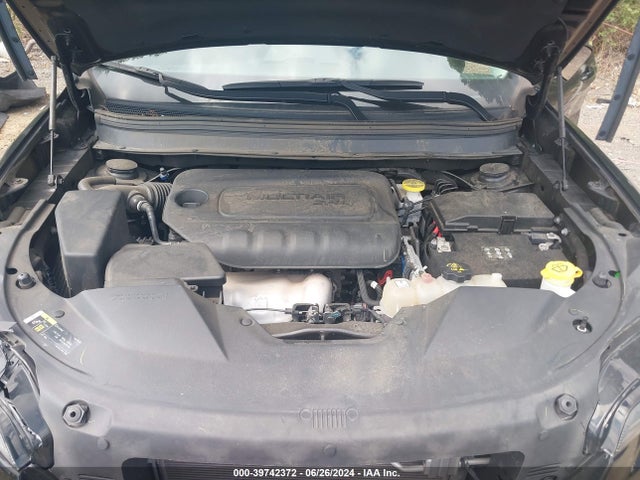 1C4PJMLB8KD320629 Jeep Cherokee Altitude 4x4