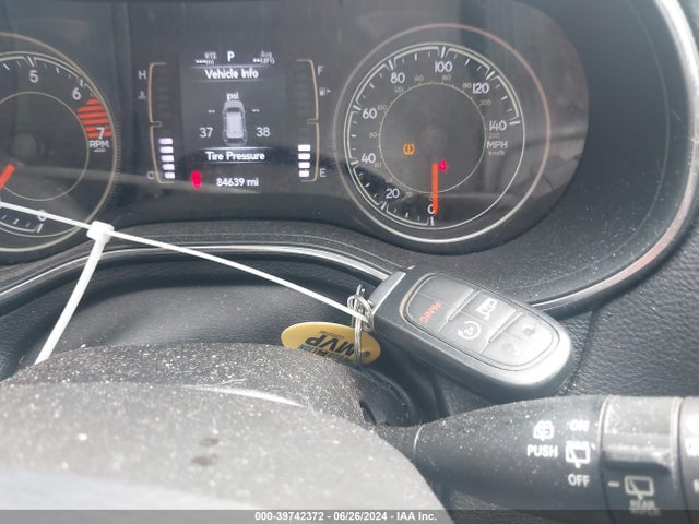 1C4PJMLB8KD320629 Jeep Cherokee Altitude 4x4