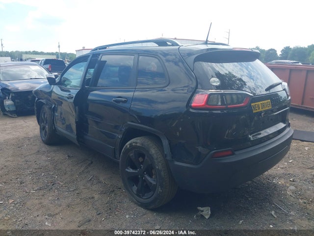 1C4PJMLB8KD320629 Jeep Cherokee Altitude 4x4