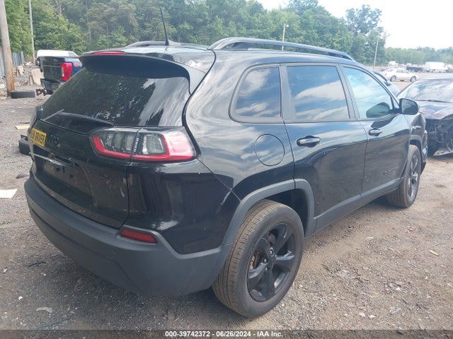 1C4PJMLB8KD320629 Jeep Cherokee Altitude 4x4