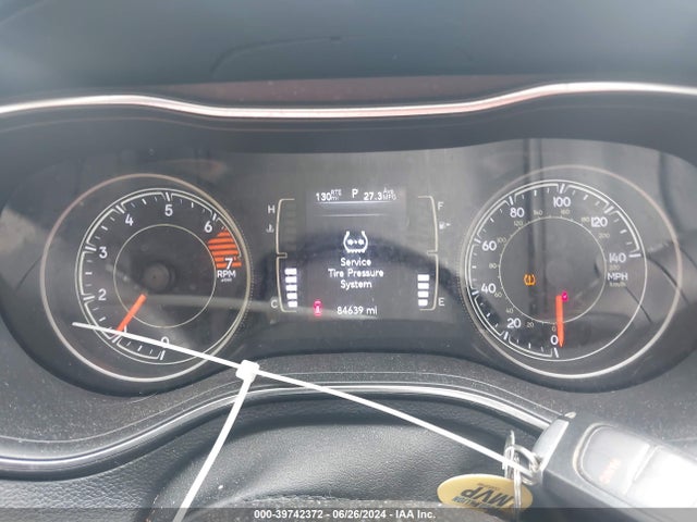 1C4PJMLB8KD320629 Jeep Cherokee Altitude 4x4