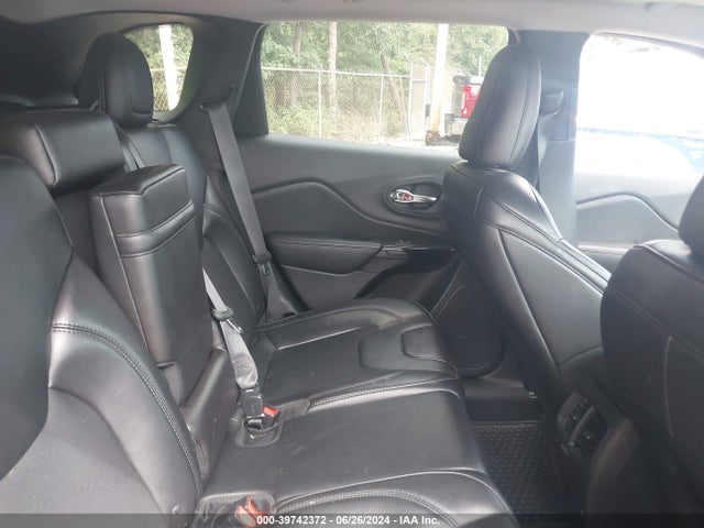 1C4PJMLB8KD320629 Jeep Cherokee Altitude 4x4