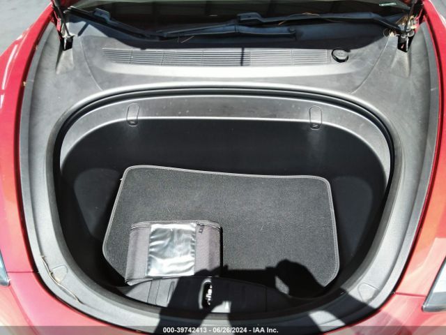 5YJ3E1EB8JF122395 Tesla Model 3 Long Range/performance