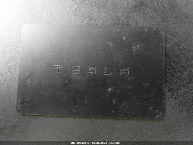 5YJ3E1EB8JF122395 Tesla Model 3 Long Range/performance