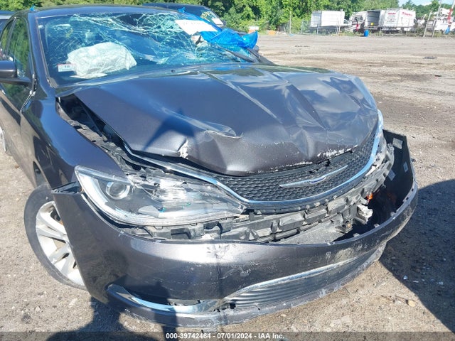 1C3CCCAB8FN580698 Chrysler 200 Limited