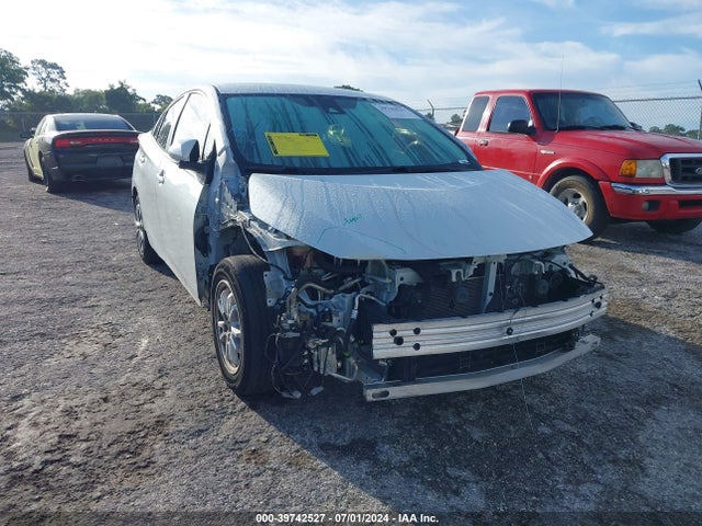 2021 JTDKAMFP1M3193152 main image