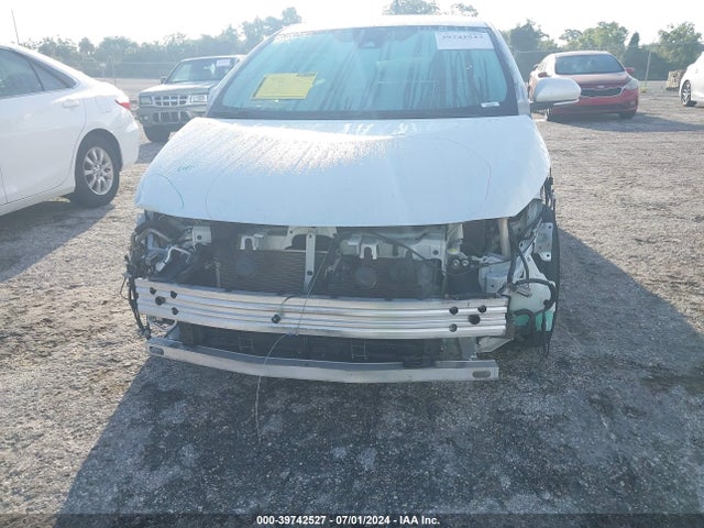 Toyota Prius Prime Limited 2021 JTDKAMFP1M3193152 Image 6