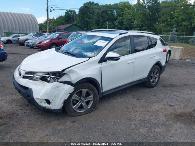 JTMRFREV5FD119257 Toyota Rav4 Xle