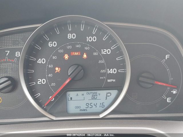 JTMRFREV5FD119257 Toyota Rav4 Xle