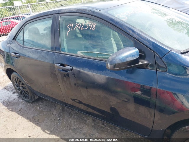 Toyota COROLLA LE 2018 2T1BURHE3JC107746 Image 13