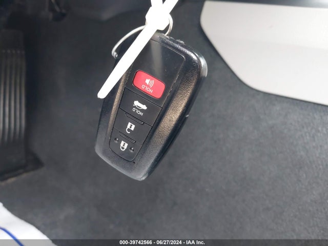 Toyota CAMRY LE 2020 4T1L11AK2LU946254 Image 11