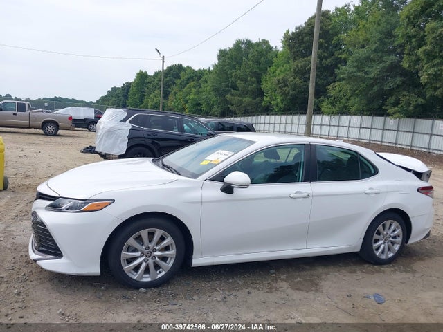Toyota CAMRY LE 2020 4T1L11AK2LU946254 Image 14
