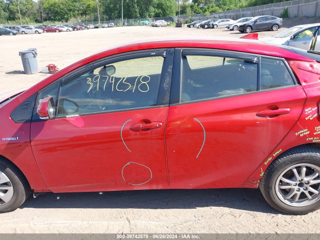 Toyota Prius Three 2017 JTDKARFU5H3053906 Image 14
