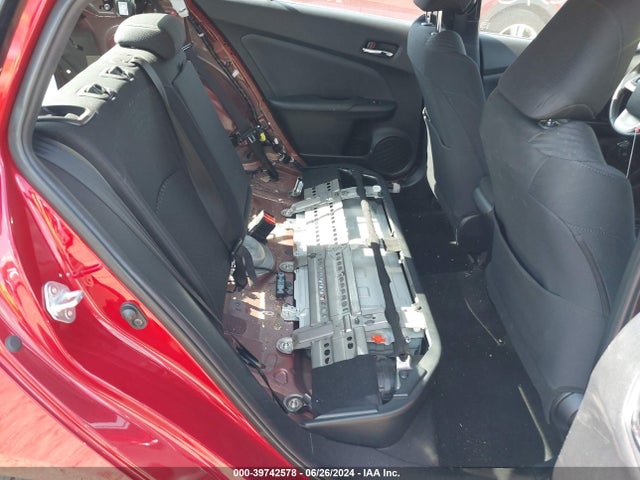 Toyota Prius Three 2017 JTDKARFU5H3053906 Image 8