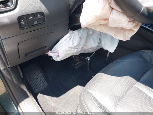 5XYRKDLF9MG025701 KIA Sorento Sx Prestige