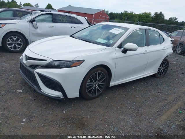Toyota CAMRY SE 2022 4T1G11AK9NU668084 Image 2