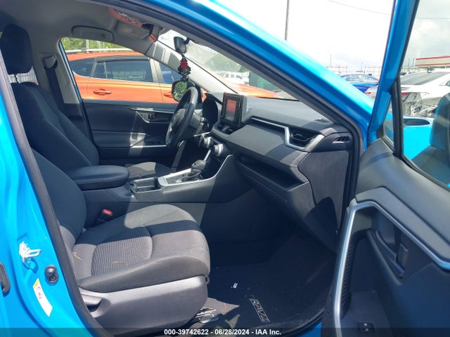 Toyota RAV4 LE 2019 JTMH1RFV7KD002184 Image 5