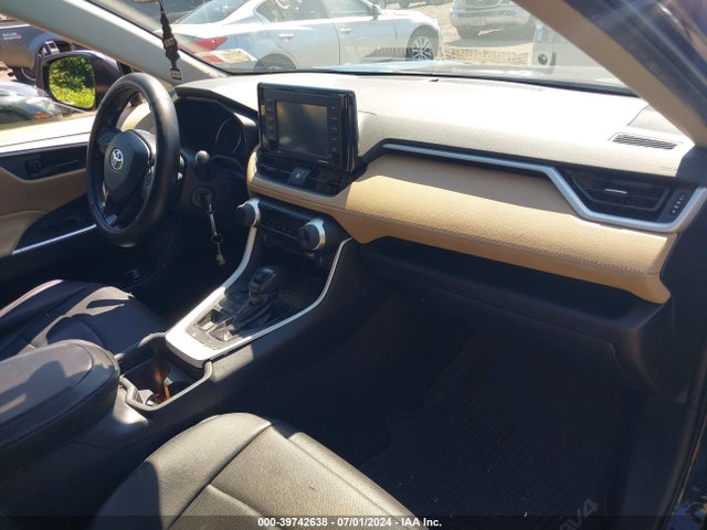 Toyota RAV4 LE 2020 2T3F1RFV3LW116663 Image 5