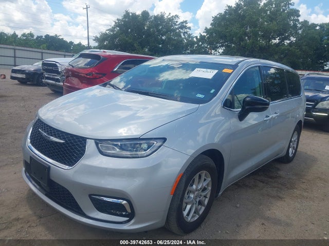 2C4RC1BG8RR143490 Chrysler Pacifica Touring L