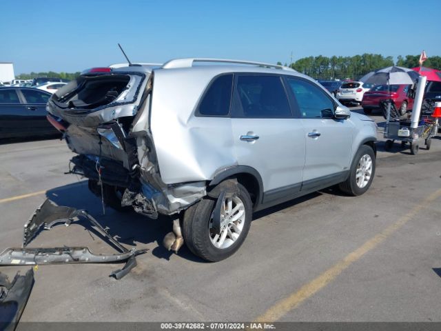 5XYKTCA66EG476064 KIA SORENTO LX