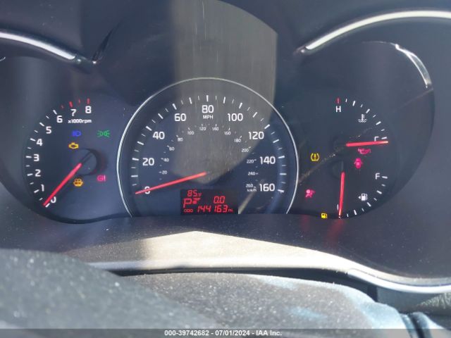 5XYKTCA66EG476064 KIA SORENTO LX