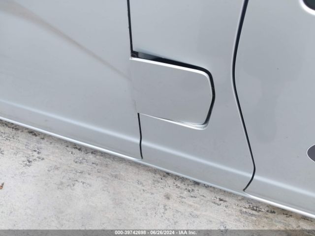 3N6CM0KN1FK728421 Nissan NV200 SV