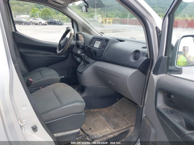3N6CM0KN1FK728421 Nissan NV200 SV